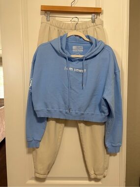 🍻💙 Barstool Chics “Unwell” Call her Daddy Sweatpants & Hoodie set 💙🍻